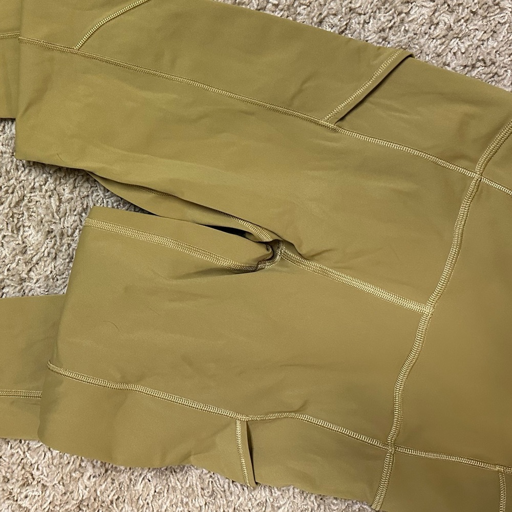 Lululemon leggings
